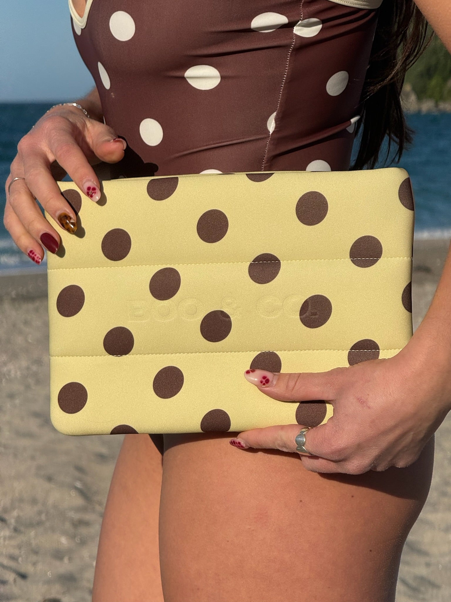 Paradiso Puff Pouch
